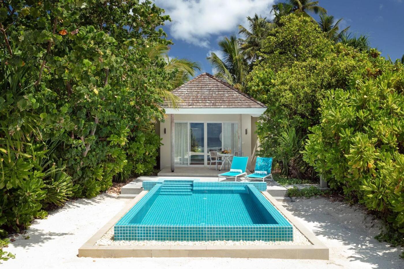 Kandima Maldives Kudahuvadhoo Exterior photo Beach villa with pool