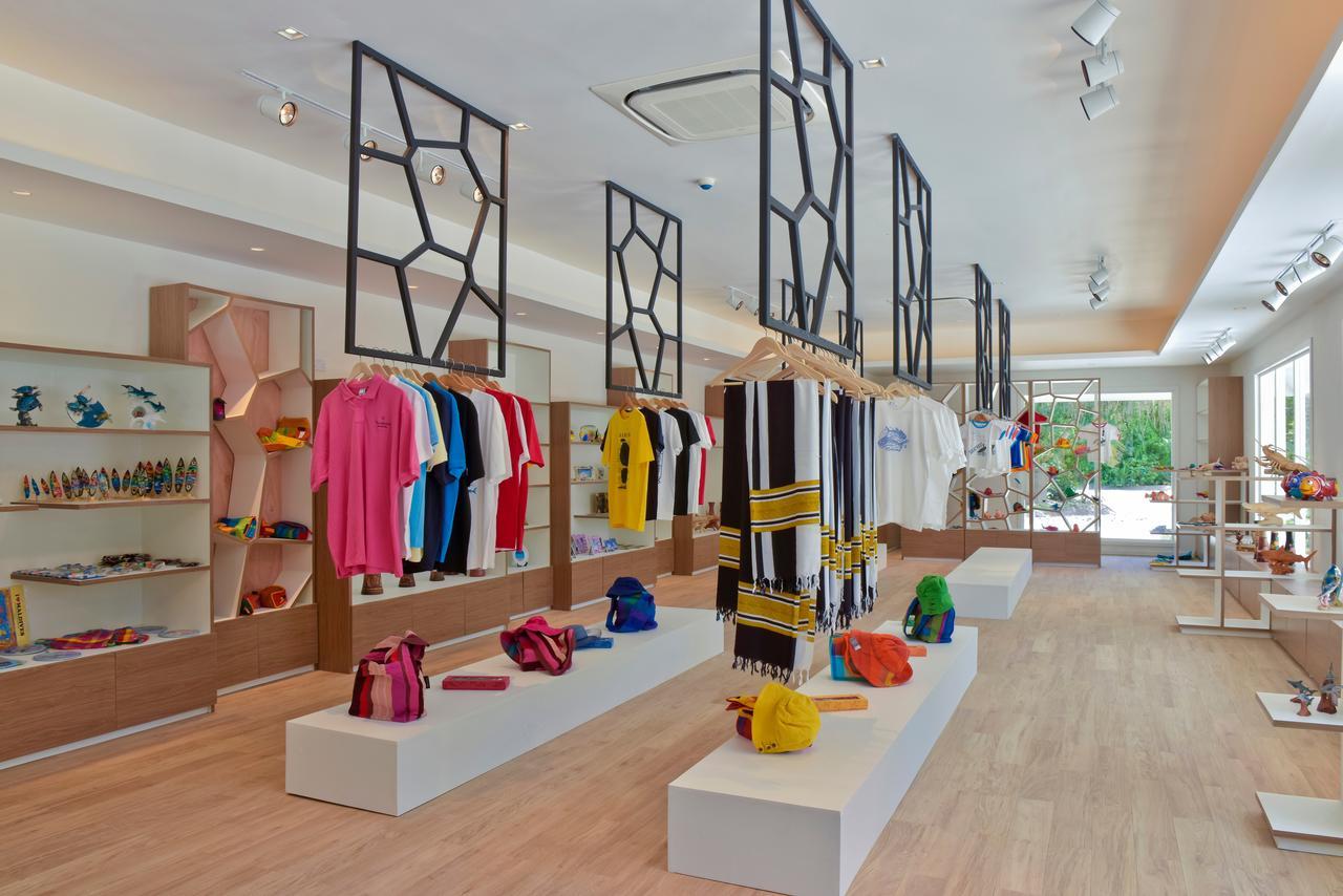Kandima Maldives Kudahuvadhoo Exterior photo The interior of a clothing store